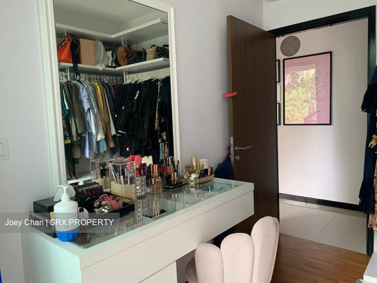 1 Canberra (D27), Condominium #259207361